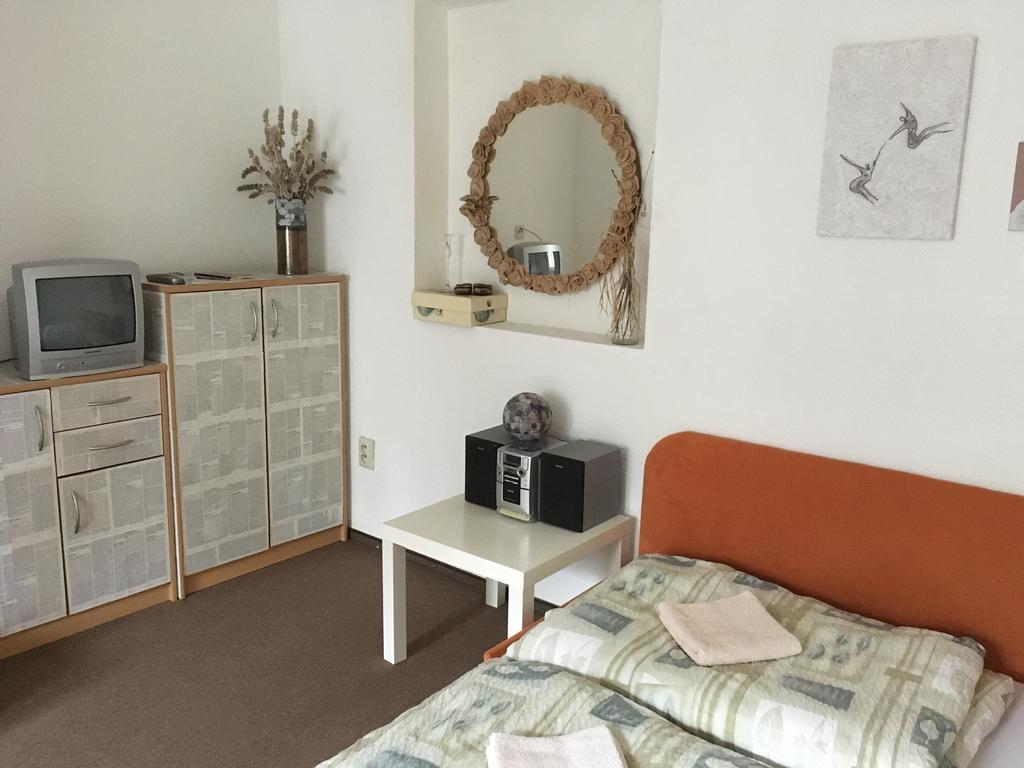 Apartmanovy Dom Králiky Exteriör bild
