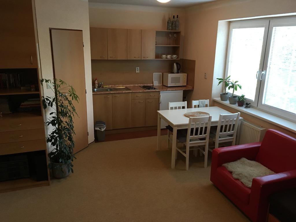 Apartmanovy Dom Králiky Exteriör bild